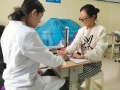 健康服务进校园 青春志愿暖师心