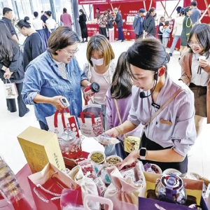 吴忠‘早茶’遇见岐黄‘养生’——2025年吴忠市商文旅农推介甘肃庆阳专场活动掠影