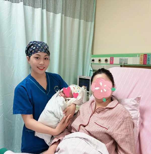 广西妇幼保健院喜提“国庆限定款”宝宝6名