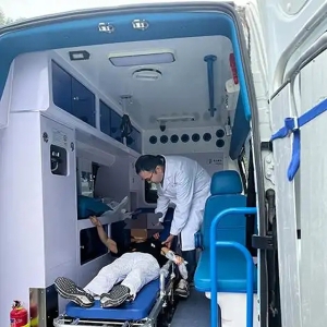 国庆游张家界丨直击张家界“旅游医生”定点医疗组12小时