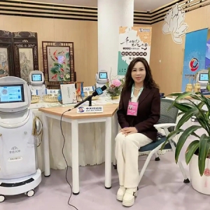 “北京榜样•最美互联网从业者”提名人选｜何银萍：互联网时代的最美医者