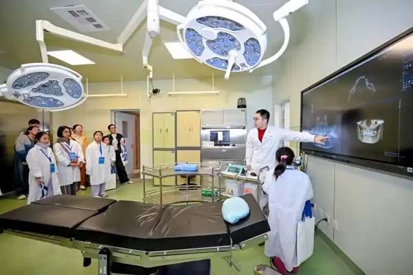 如何从饮食和运动方面提高骨峰值？齿骨同护！从小注意骨骼健康和补充钙质