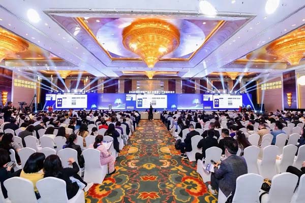 全程管理护呼吸 健康中国启新程 2025青岛呼吸产业大会暨第二十四届呼吸周在青岛举办