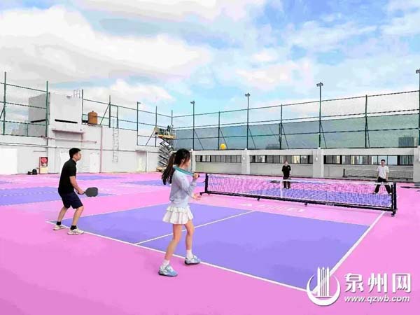 从“体育外卖”到“镜中私教” 泉州人健身玩出新“花样”