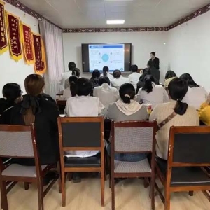 贵阳市妇幼保健院专家团队走进开阳县开展惠民服务