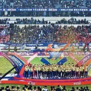 扬子江药业与“苏超”同频共振 以体育激情点燃全民健康新风尚