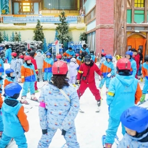 雪地龙舟、冰壶保龄球……浙江省全民健身冰雪嘉年华解锁冰雪新玩法