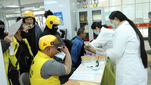 济南商河：把健康“大礼包”送到职工家门口