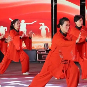 道县500余名舞者同台竞演 全民健身广场舞大赛舞动未来