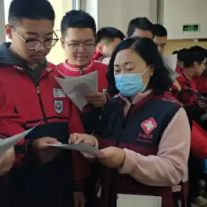 健康知识进家门 群众就医更安全 疾控监督员化身“健康守护人”