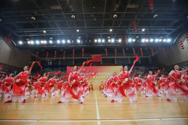 第五届全国老年人体育健身大会健身球操交流活动在济宁开幕