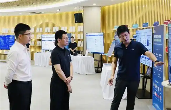 北京市朝阳区卫健委调研医渡科技，深化数智医疗政企协同