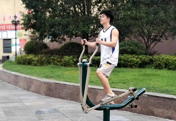 凤冈：打造“15分钟健身圈” 让群众乐享健康生活