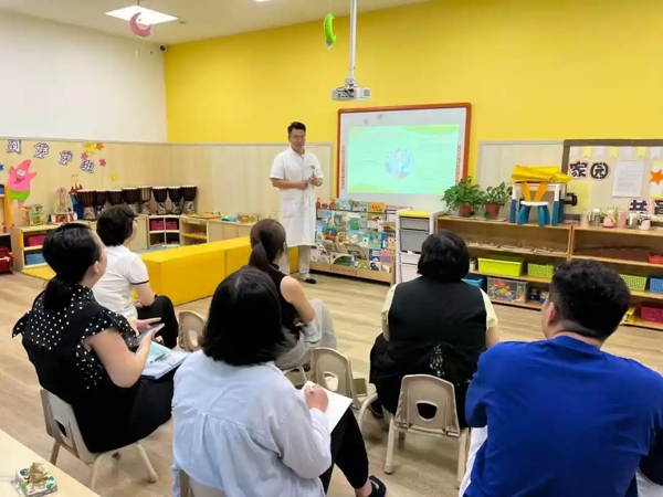兰山区妇幼保健院将“玩乐处方”公益项目送进社区、幼儿园