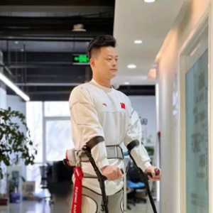 火种汇聚，Ai外骨骼机器人全球首秀
