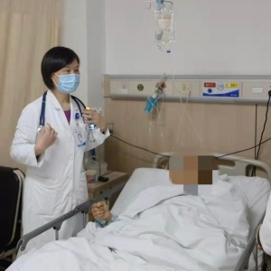 杭州一男子每晚发烧，大汗淋漓湿透内衣！竟和一次“帮忙”有关……