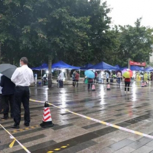 截至11时 两江新区社会面核酸检测近52万人已采样