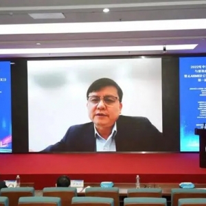 张文宏发声：第一批次疫苗难阻再次感染！多地明确：门急诊不再查验核酸！