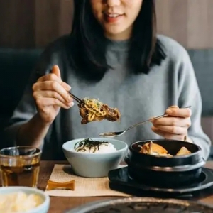 一日三餐有个“理想时间”，按照这样吃，血糖、睡眠、体重都受益