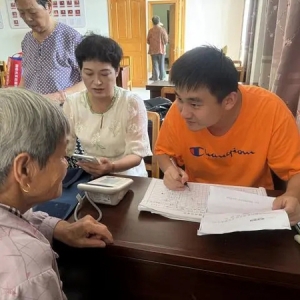 “一站式”健康服务，全方位守护农民健康