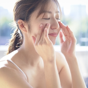 铁打的高毛利，流水的“医美茅”：胶原蛋白捧出山西女首富，玻尿酸富豪们身家大跌
