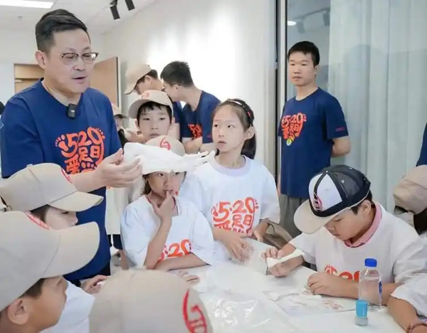 第十个爱足日｜忽视足部健康会引发关节疼痛、脊柱侧弯？六院等共建儿童足弓健康研究中心