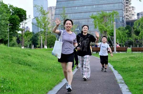 用热情拥抱世运 四川“百城千乡万村（社区）”全民健身线上健步走活动启动
