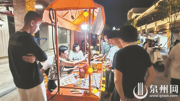 药香弥漫中山路 中医药膳养生街区夜市开启