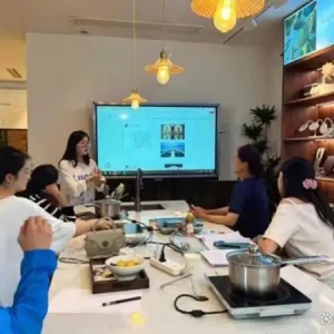 滋养之道，共酿芬芳：山奈十二时辰，缔造中式养生糖水中的民族情缘