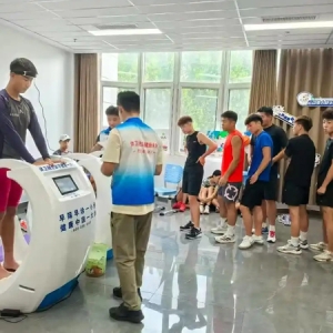 济宁市体育局携手省体彩济宁分中心送出千份健康报告