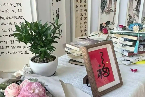 福建首家“书香医院”在厦大中山揭牌