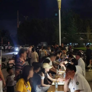 健康驿站暖心夜诊 平度市人民医院走进李园党委广场