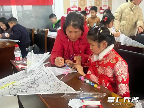 “伙伴计划”带社区儿童探索春分养生智慧